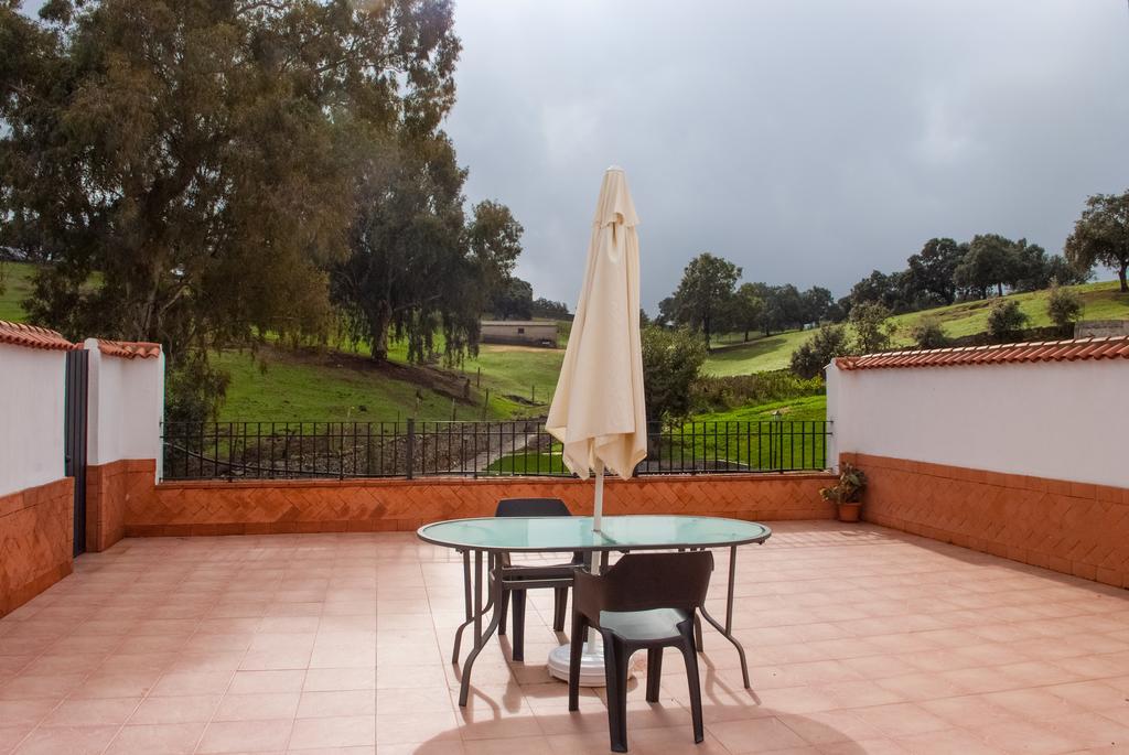 Apartamentos La Venta Del Charco Cardeña Værelse billede