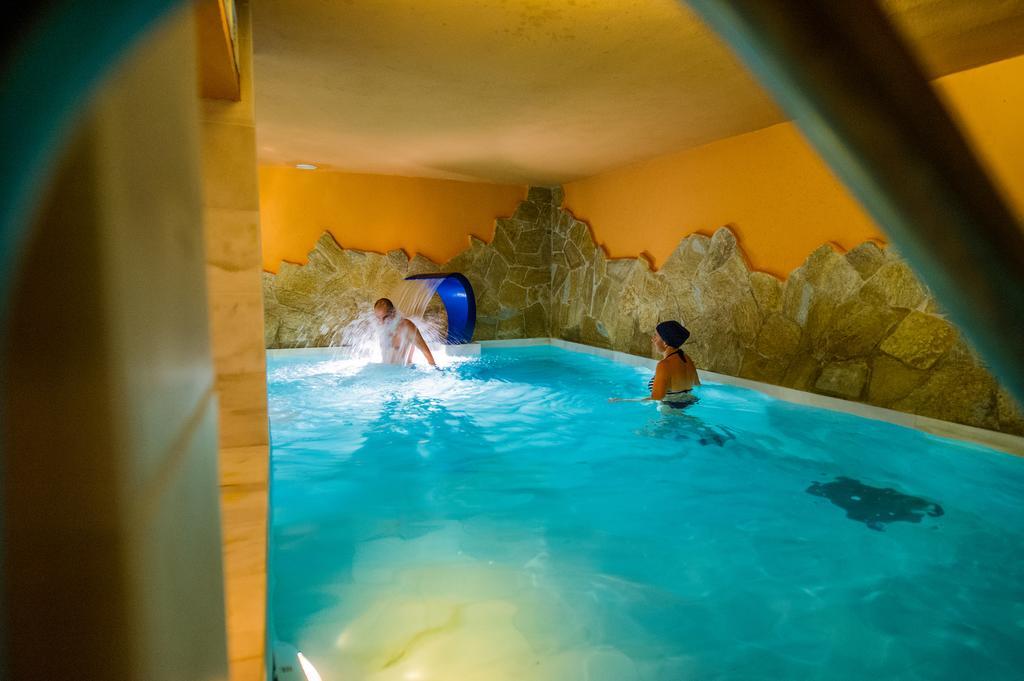 Apartamentos La Venta Del Charco Cardeña Værelse billede