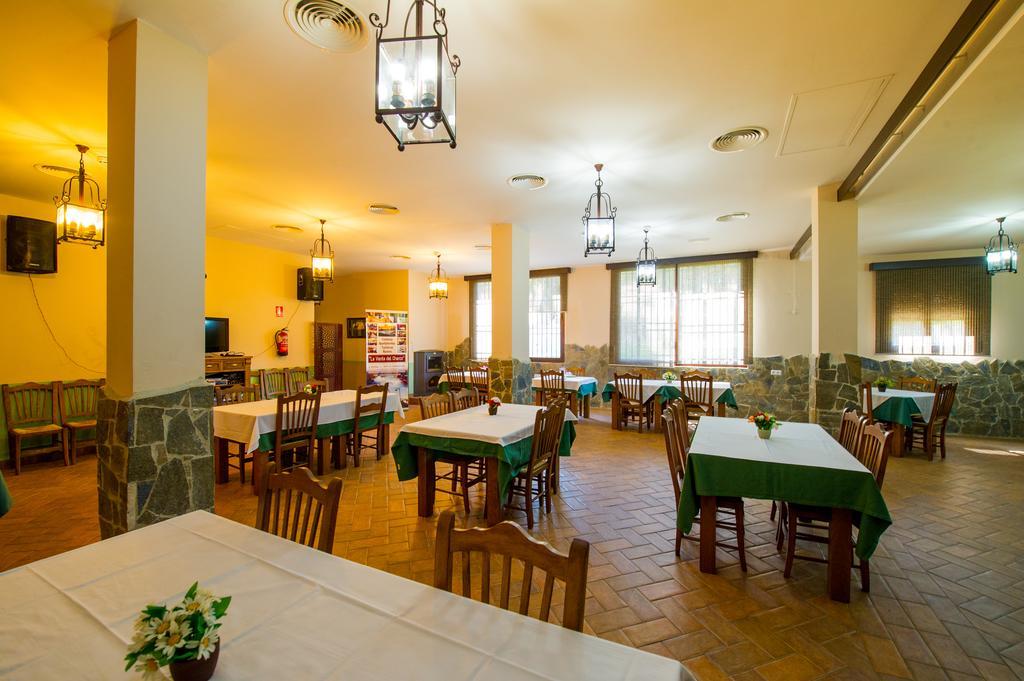 Apartamentos La Venta Del Charco Cardeña Eksteriør billede