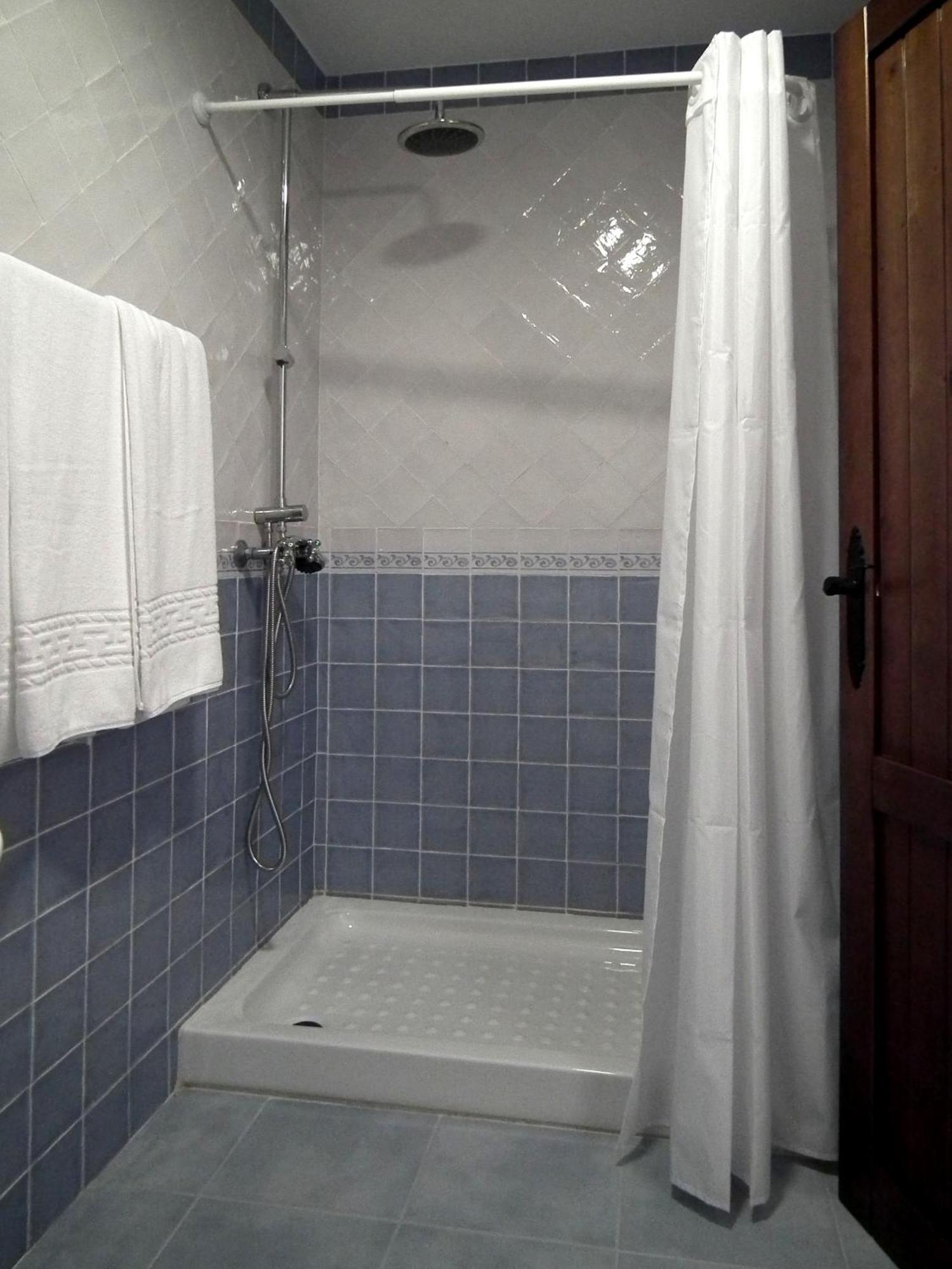 Apartamentos La Venta Del Charco Cardeña Eksteriør billede