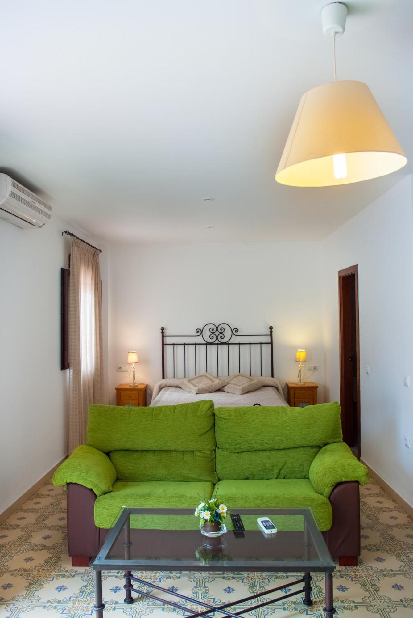 Apartamentos La Venta Del Charco Cardeña Værelse billede
